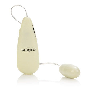 170673 - Glow In The Dark Pocket Exotics Vibrating Glowing Bullet - Just for you desires